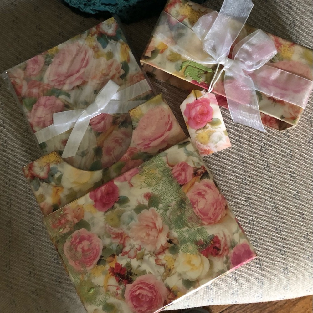 Boxed Note Card Set - Picture 2 of 3